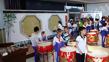 六一兒童節(jié)做的背景墻道具